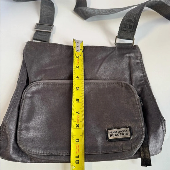 Kenneth Cole Reaction metallic silver crossbody - Picture 8 of 10